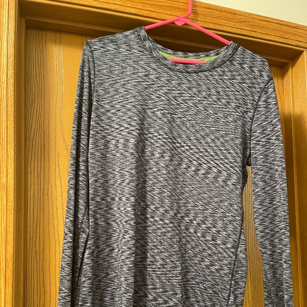 Cuddl Duds woman’s shirt